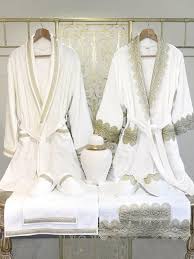 Exquisite Bathrobe